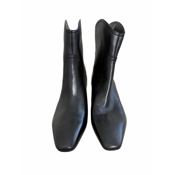 Nordstrom Atema Kitten Heel Bootie Size 8 Leather Upper in Black NEW - Picture 4 of 7